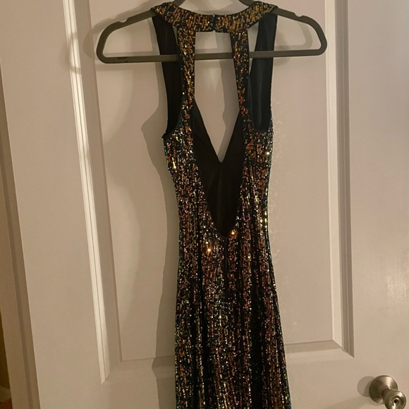 Windsor color spectrum sequin black party dress - Picture 4 of 4